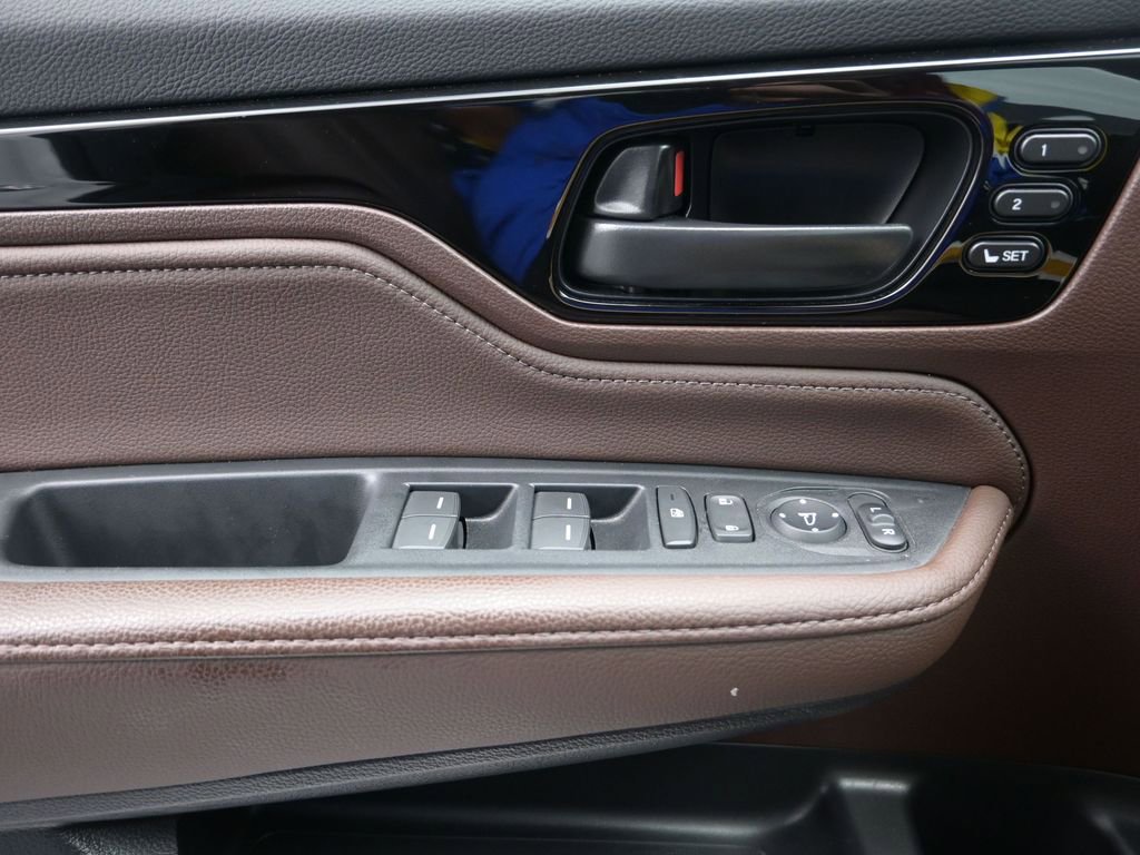 Used 2026 Honda Odyssey Touring image 19