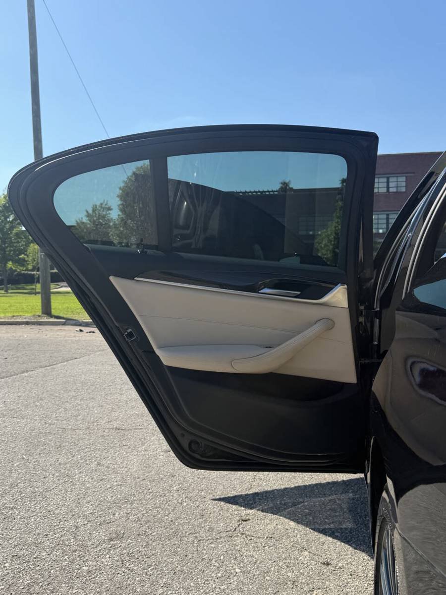 Used 2017 BMW 530i RWD image 18
