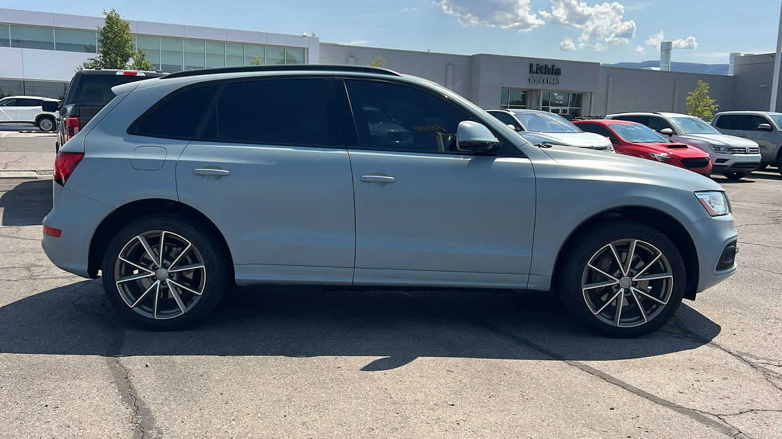 Used 2017 Audi Q5 3.0T Premium Plus w/ Technology Package AWD/4WD image 4