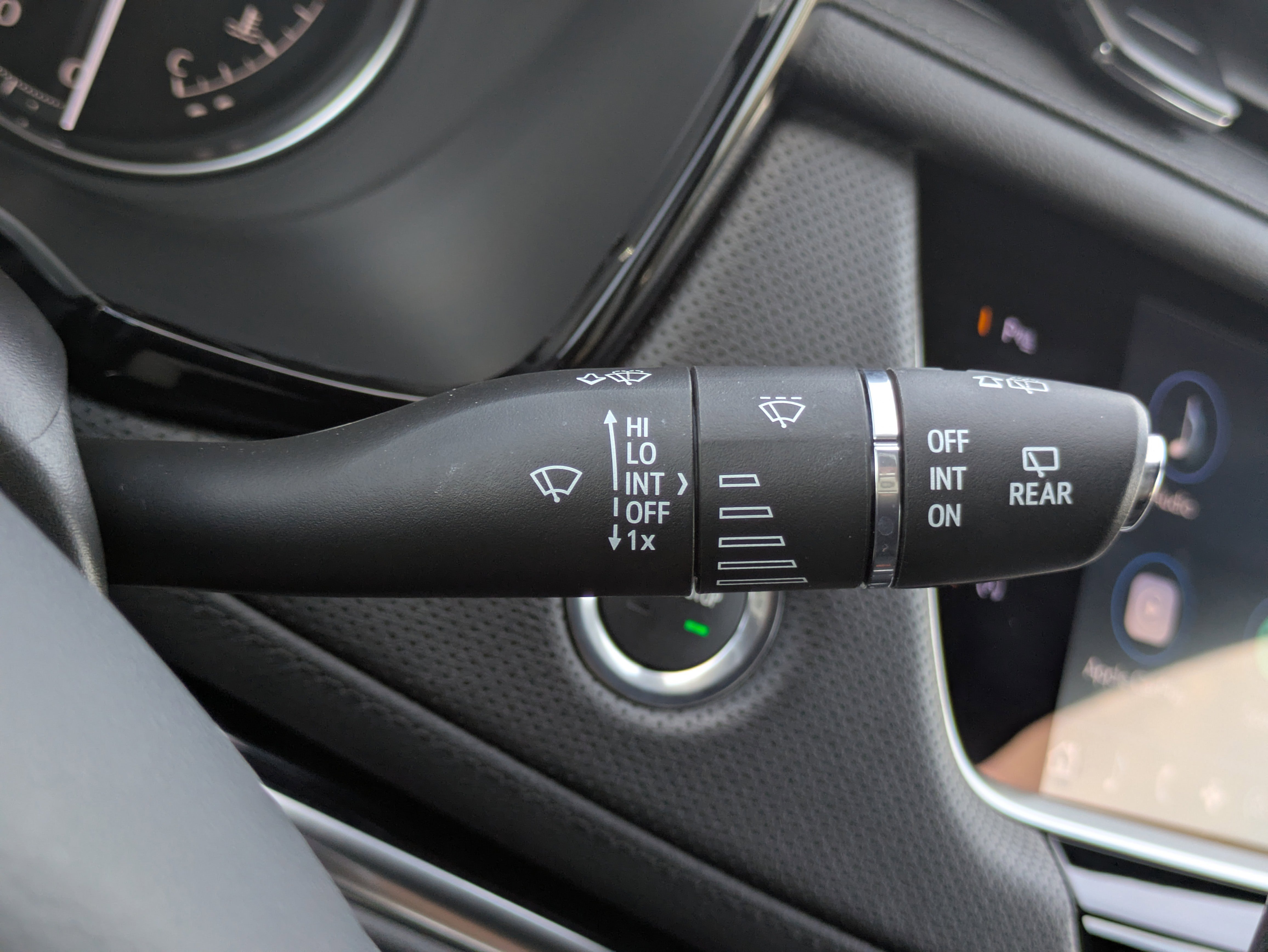 Used 2024 Cadillac XT6 Luxury FWD image 20