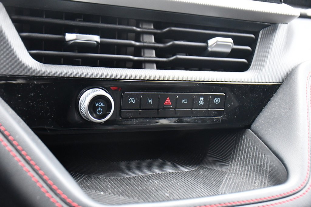 Used 2025 Ford Explorer ST-Line w/ ST-Line Street Pack image 31