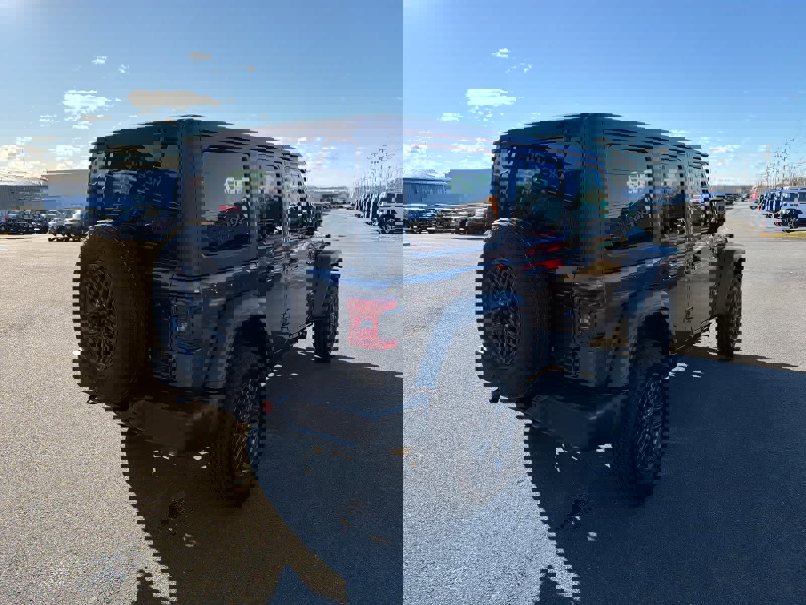 Used 2025 Jeep Wrangler Sport S image 6