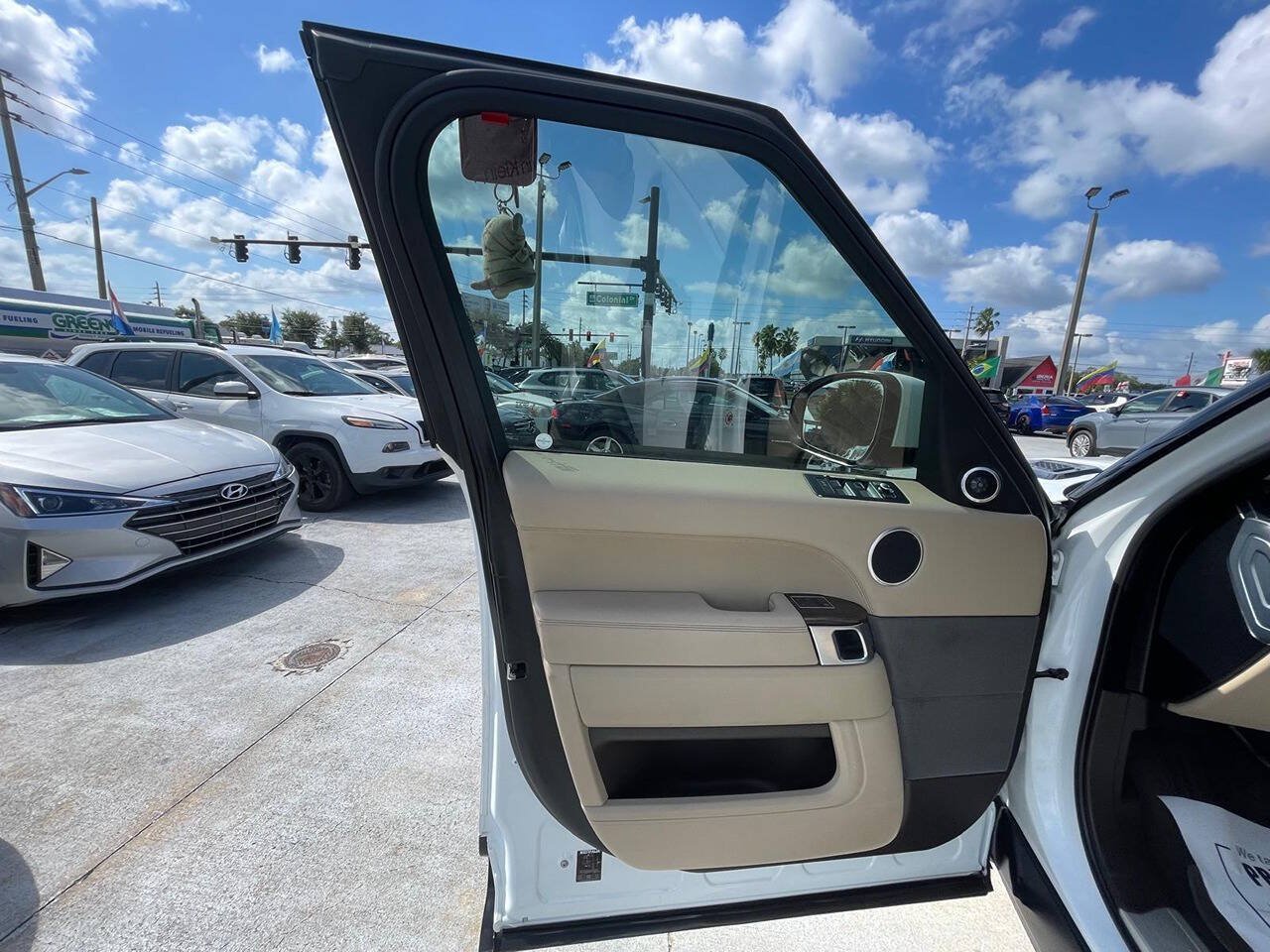 Used 2014 Land Rover Range Rover Sport HSE AWD/4WD image 8