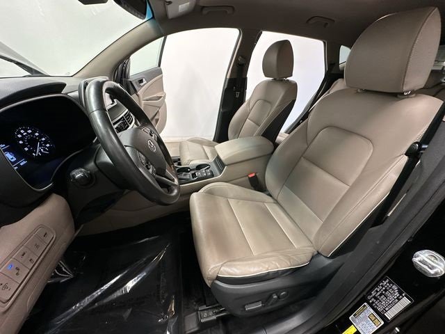 Used 2020 Hyundai Tucson Limited w/ Cargo Package image 16