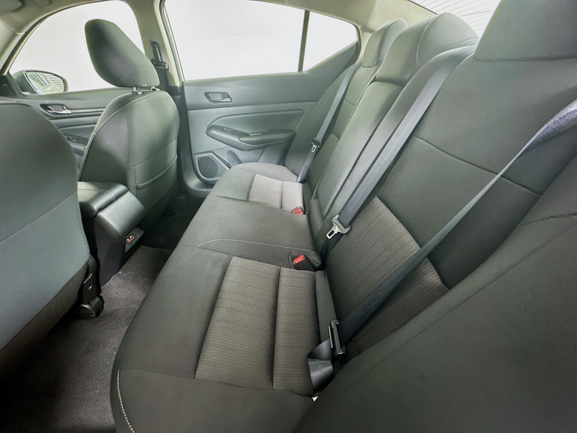 Used 2025 Nissan Altima 2.5 SV image 26