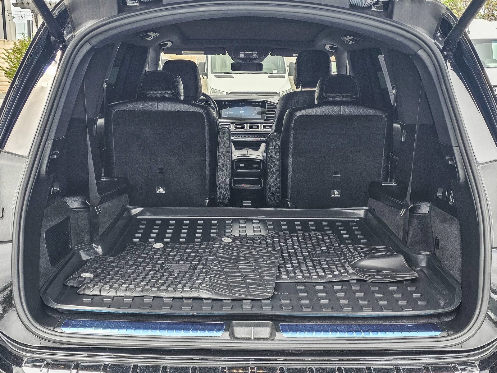 Used 2023 Mercedes-Benz GLS 580 4MATIC image 27
