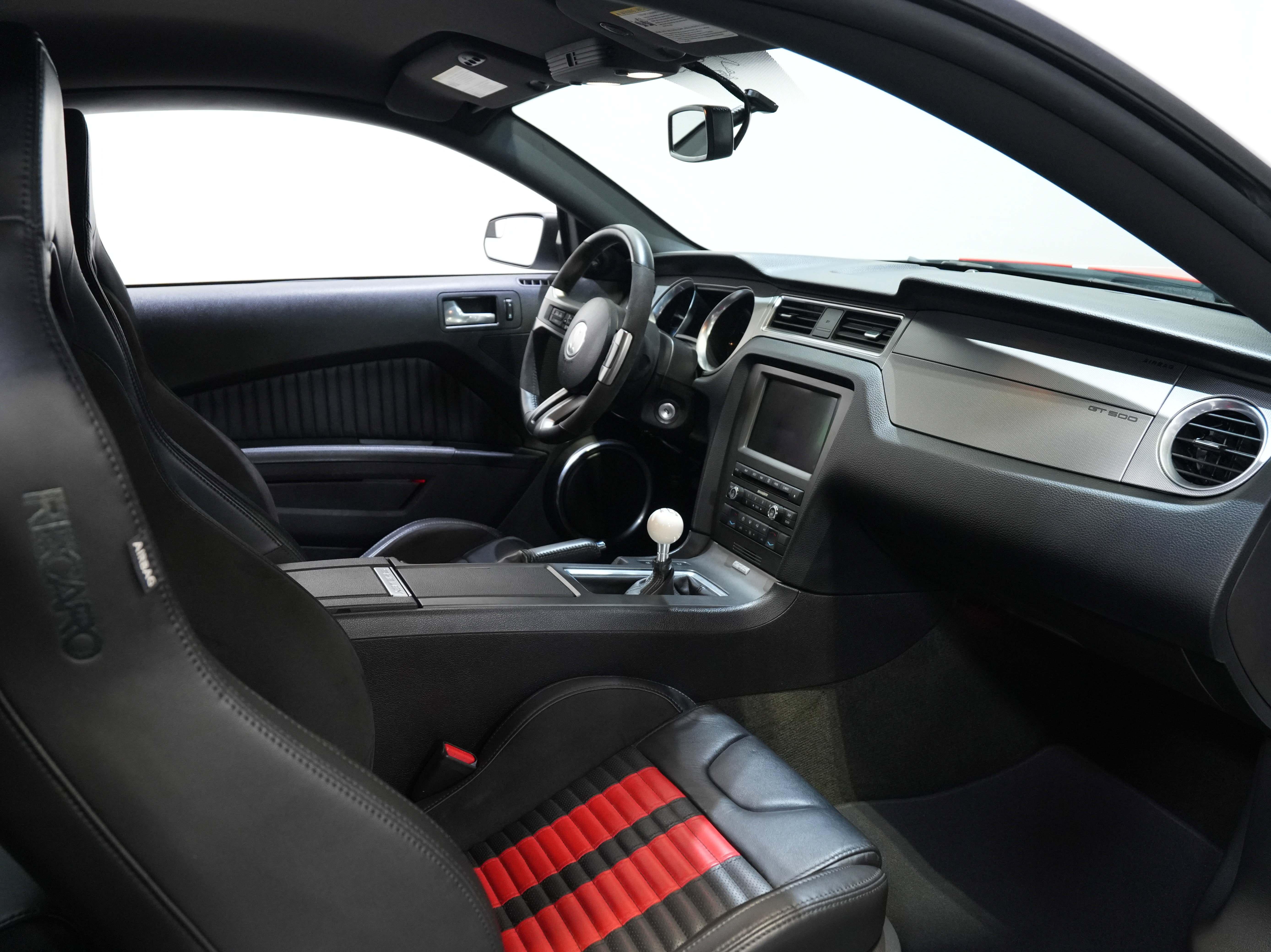 Used 2014 Ford Mustang Shelby GT500 w/ Equipment Group 821A RWD image 30