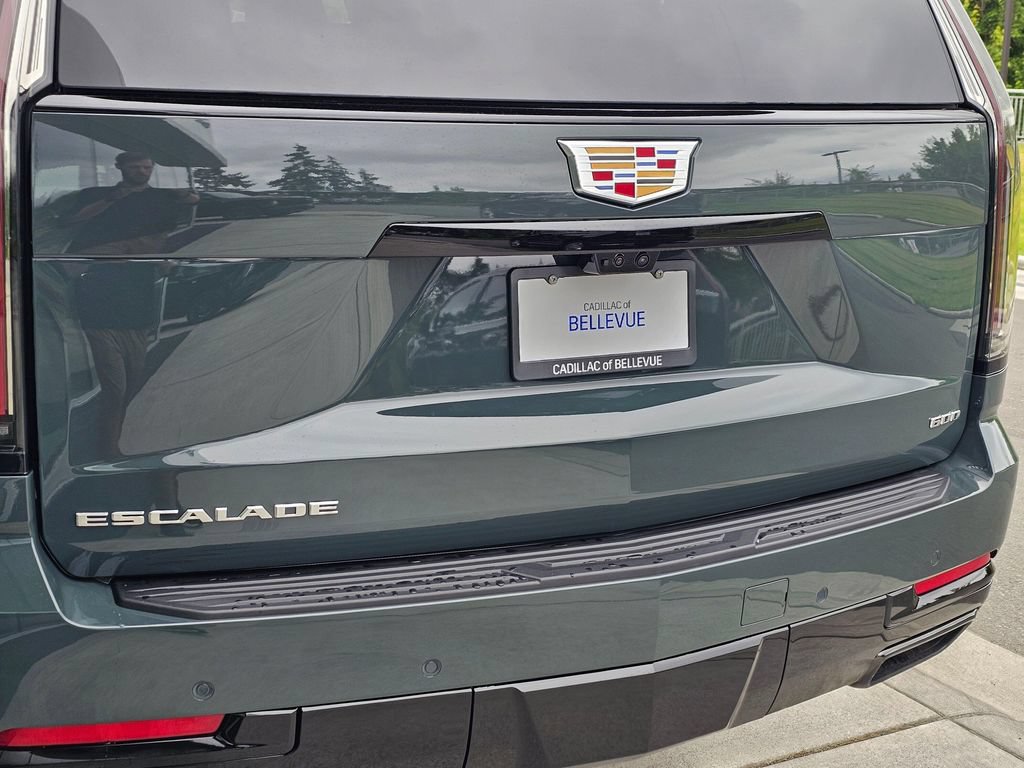 New 2026 Cadillac Escalade ESV Sport w/ Touring Package AWD/4WD image 15