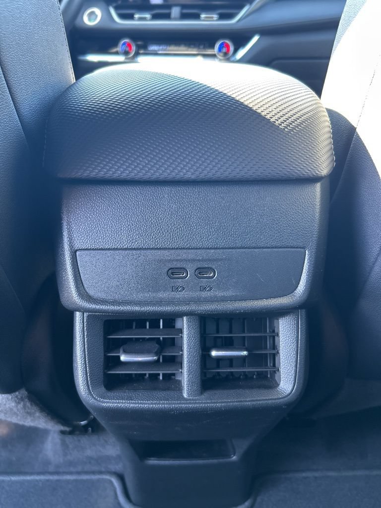 Used 2025 Chevrolet Equinox LT w/ Convenience Package II FWD image 55