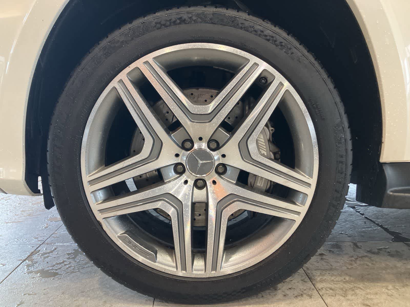 Used 2015 Mercedes-Benz GL 63 AMG 4MATIC image 9