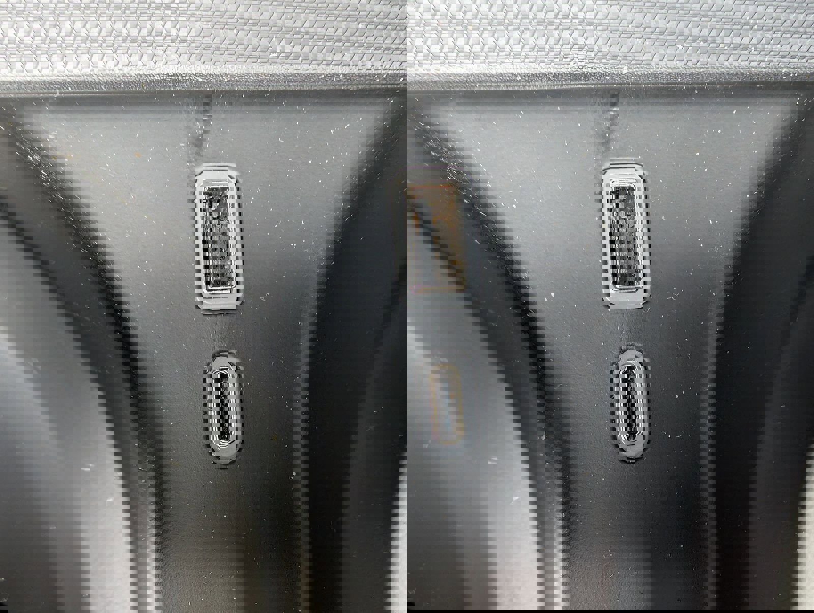 Used 2025 GMC Sierra 1500 AT4 w/ AT4 Premium Package image 21