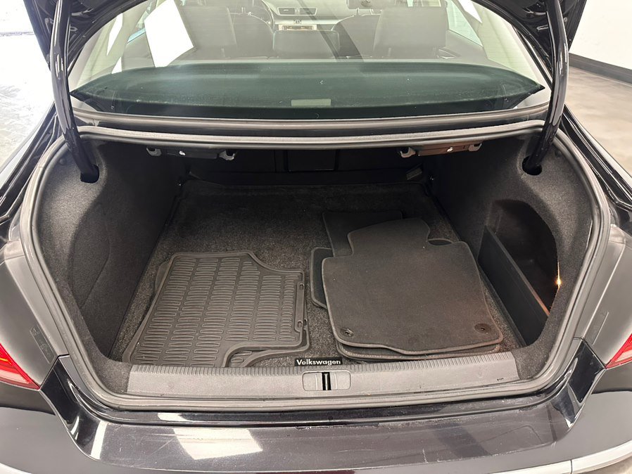 Used 2016 Volkswagen CC Sport FWD image 40