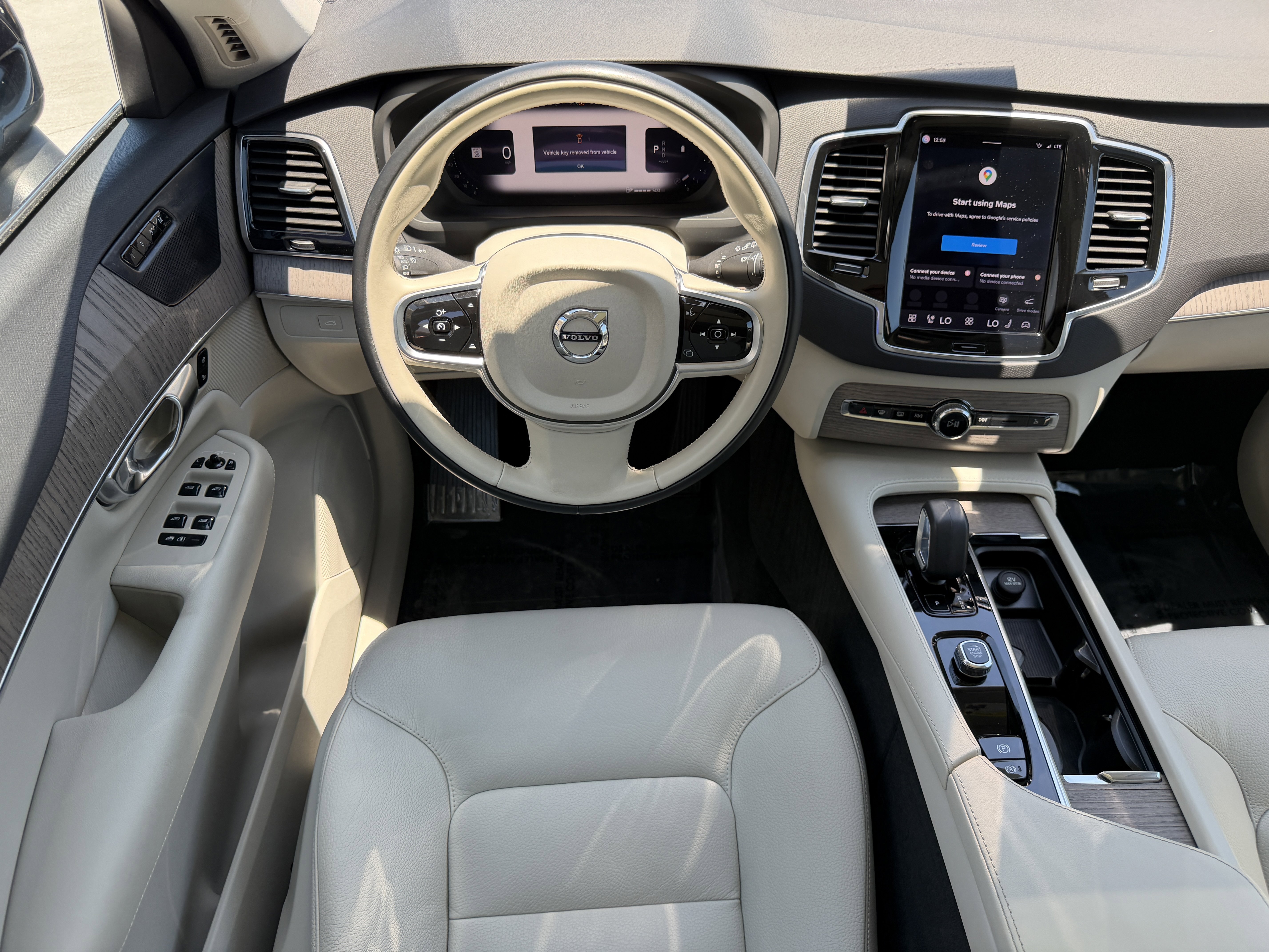 Certified 2023 Volvo XC90 B6 Plus AWD/4WD image 13