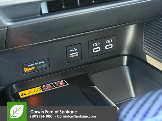 Used 2025 Toyota Camry SE w/ Multimedia Upgrade Package AWD/4WD image 29
