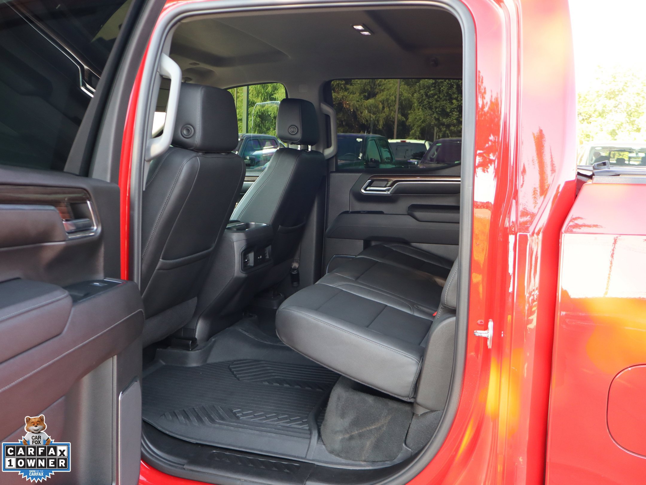 Used 2024 Chevrolet Silverado 1500 LT Trail Boss w/ Convenience Package II AWD/4WD image 27