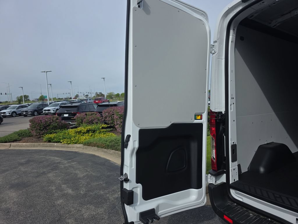 New 2026 Ford Transit 250 148 Medium Roof RWD image 13