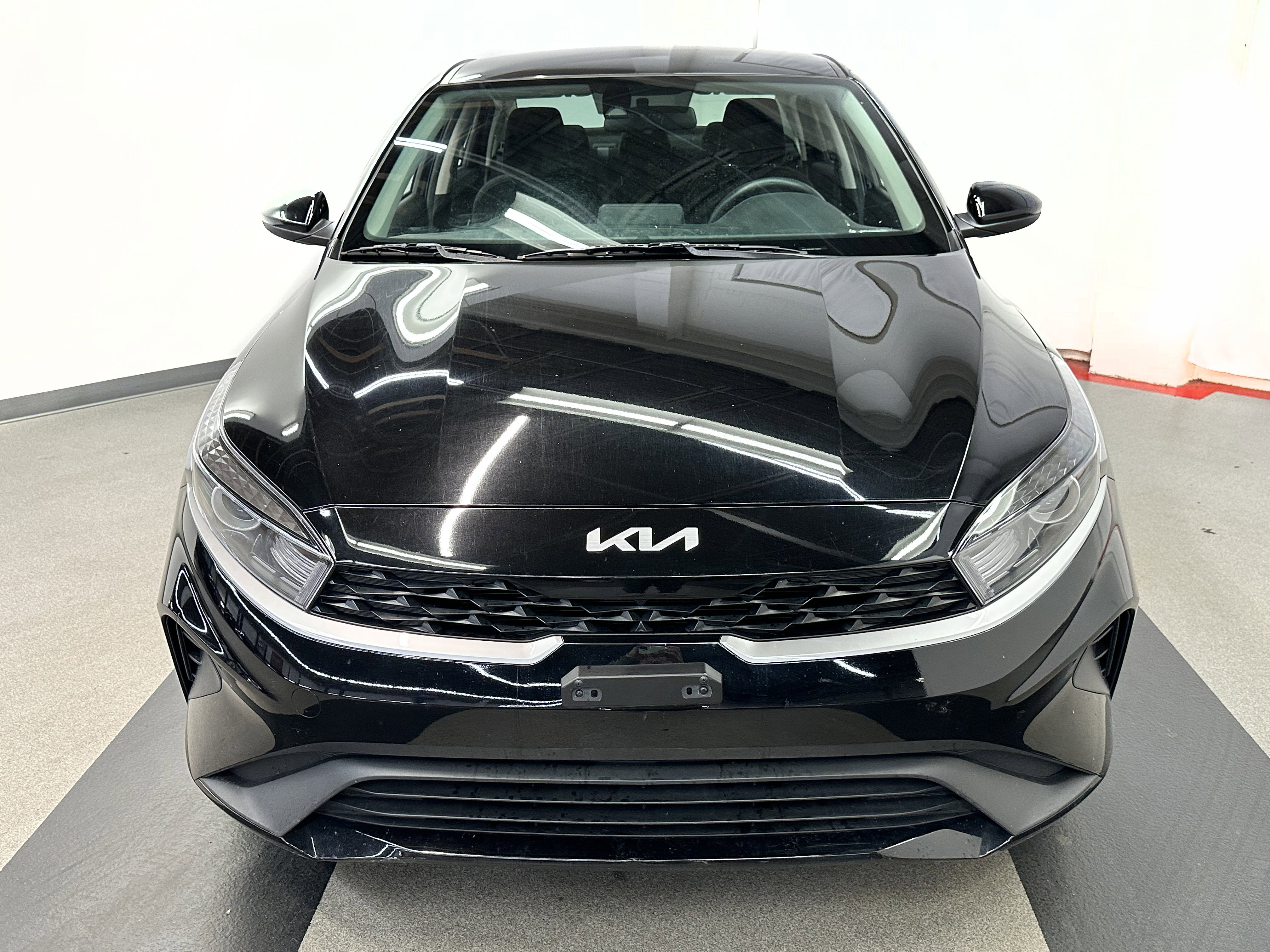 Used 2024 Kia Forte LXS image 5