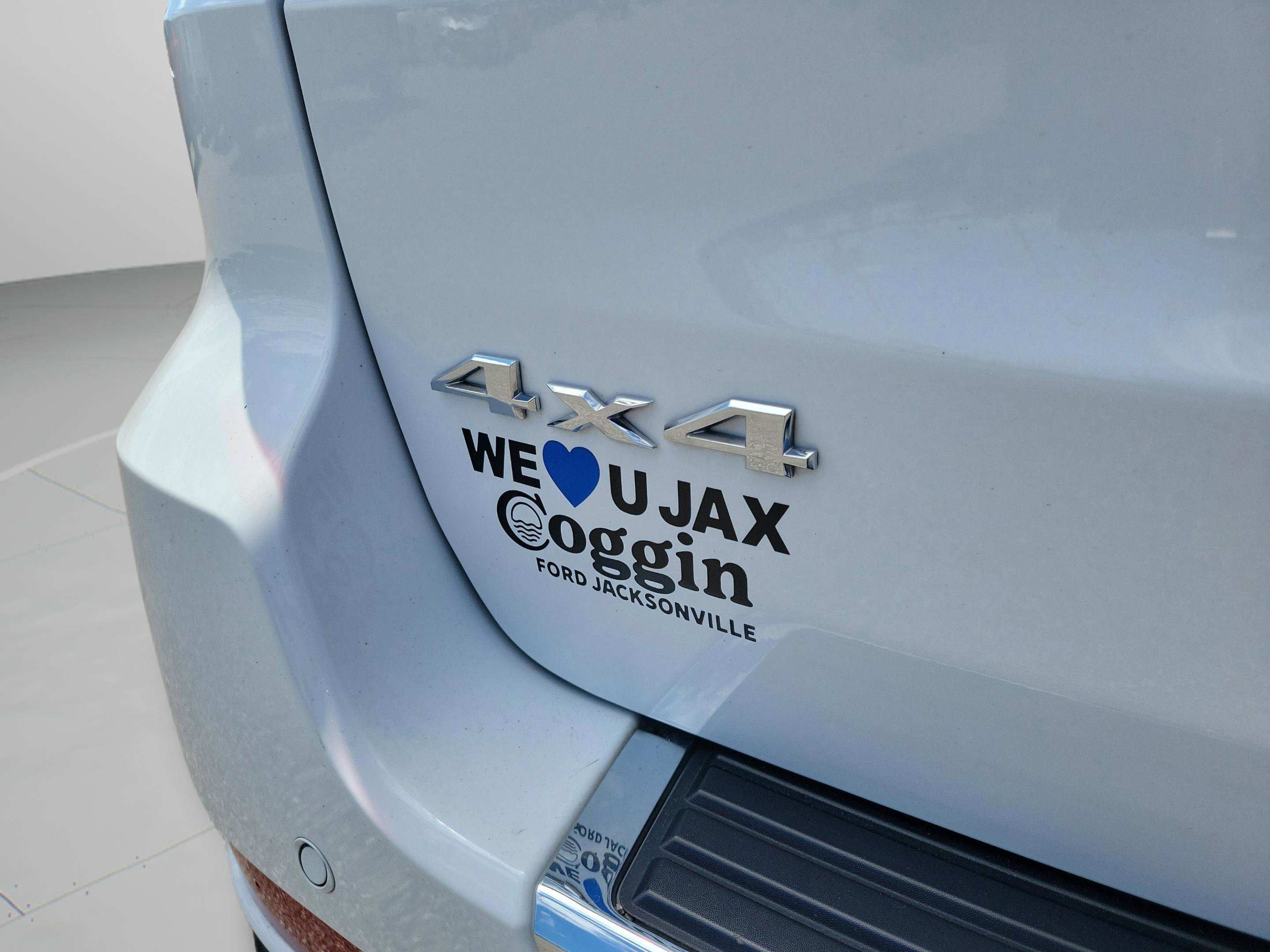 Used 2022 Jeep Grand Cherokee Limited w/ Trailer Tow Group IV image 35