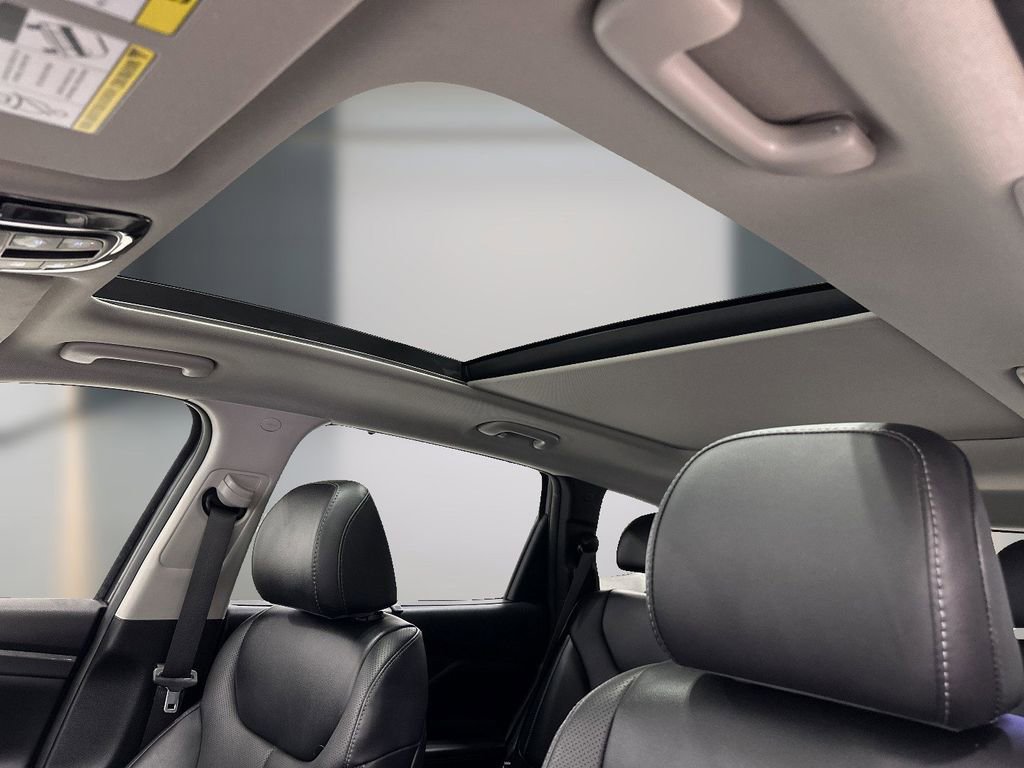 Certified 2023 Hyundai Santa Fe SEL w/ Premium Package FWD image 8