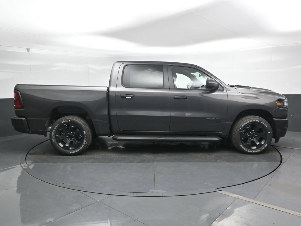 New 2026 RAM 1500 Express AWD/4WD image 3
