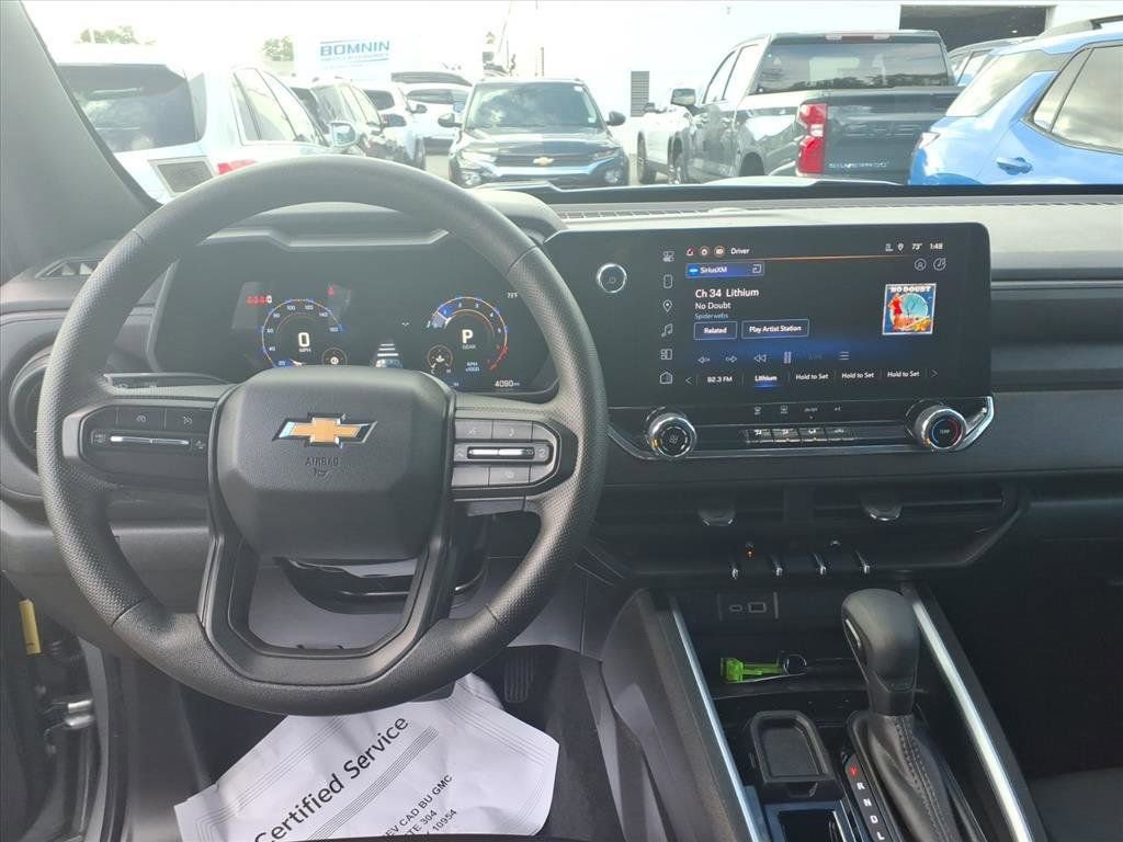 Used 2025 Chevrolet Colorado W/T image 22
