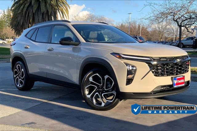 New 2026 Chevrolet Trax RS w/ Driver Confidence Package image 2