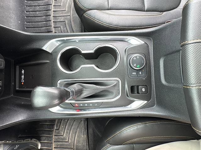 Used 2021 Chevrolet Traverse Premier image 28