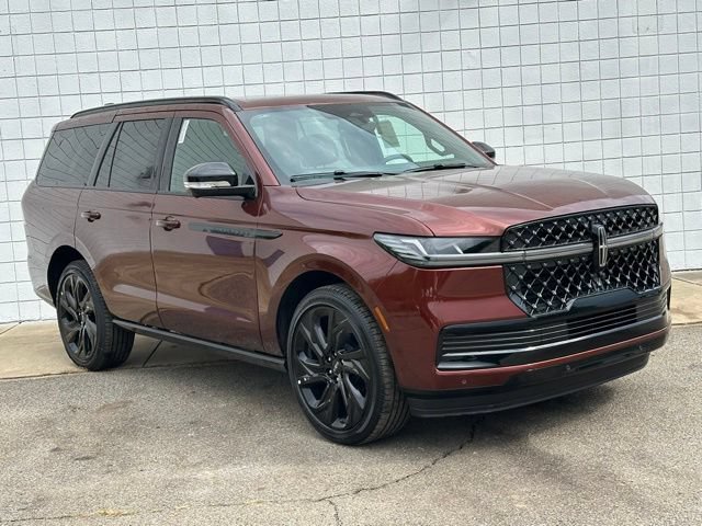 New 2027 Lincoln Navigator Reserve w/ Jet Appearance Package AWD/4WD image 29