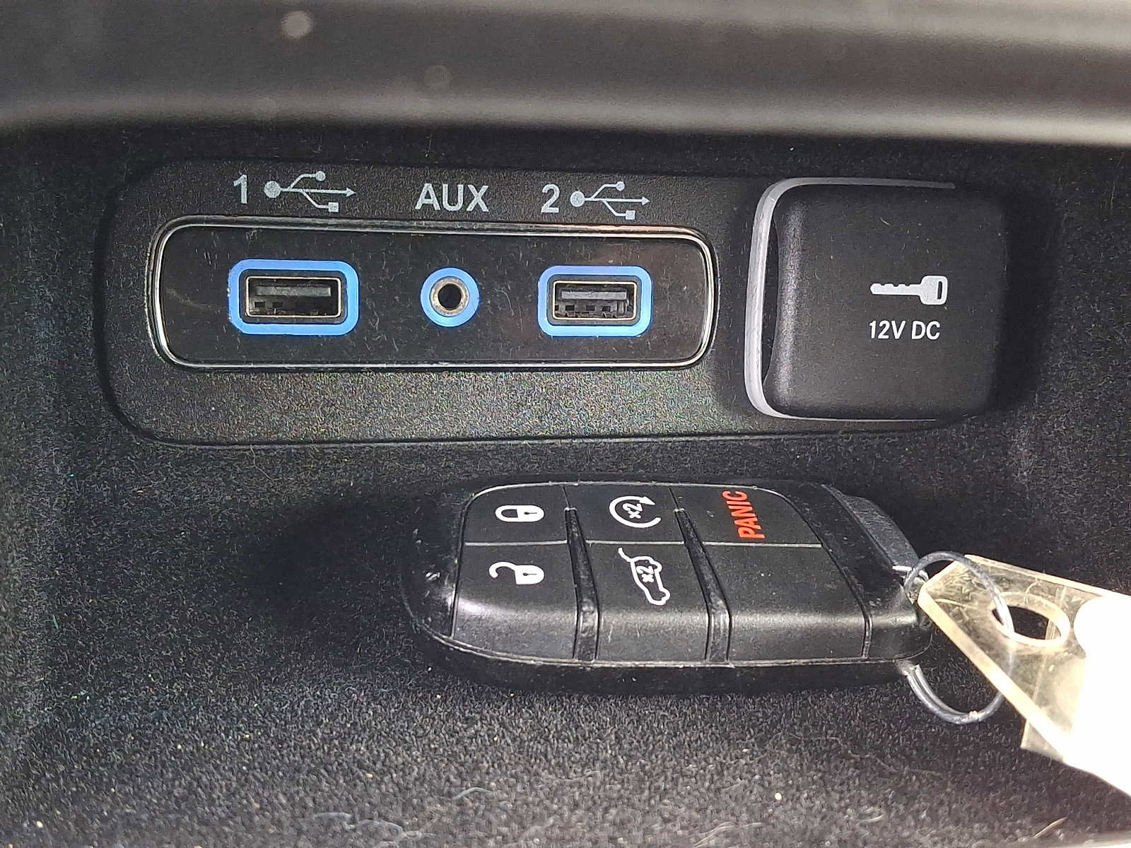 Used 2018 Jeep Grand Cherokee Altitude AWD/4WD image 26