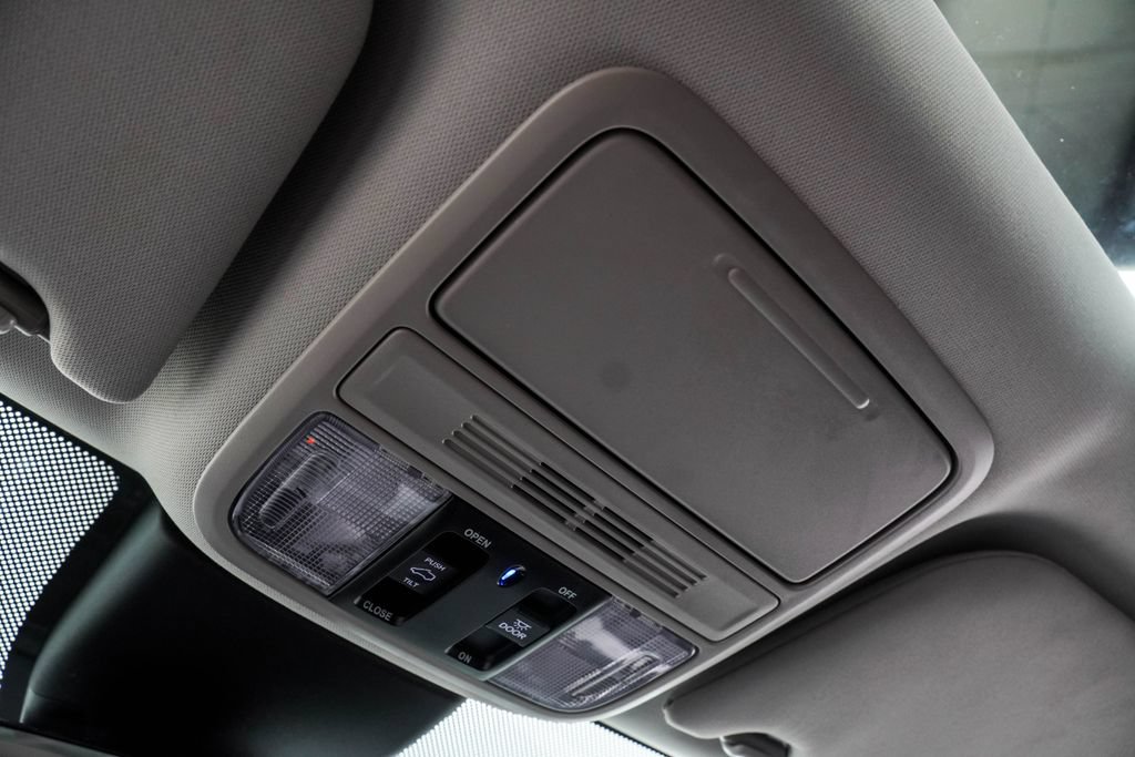 Used 2025 Honda Odyssey EX-L image 42
