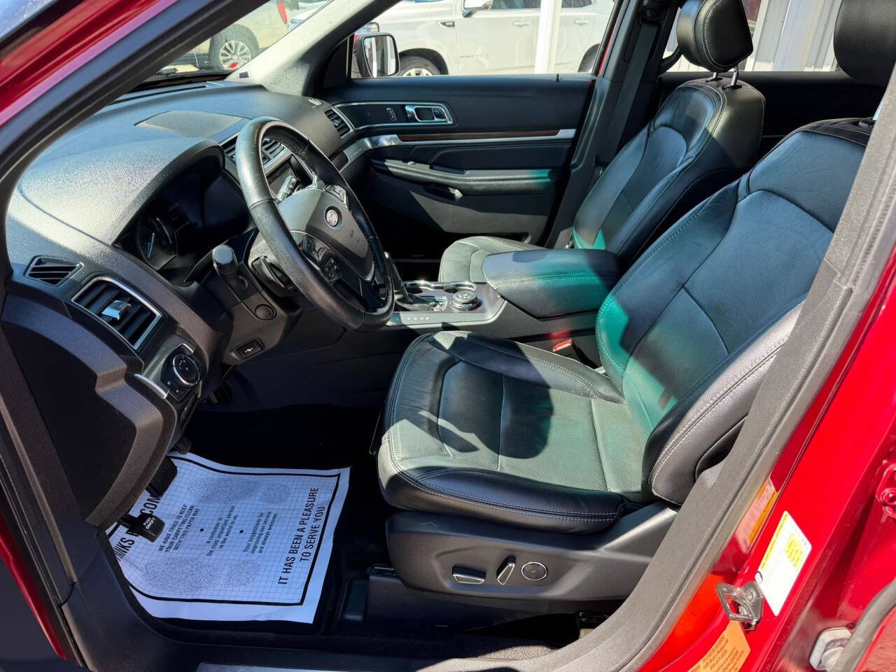 Used 2017 Ford Explorer Limited w/ Equipment Group 301A AWD/4WD image 11