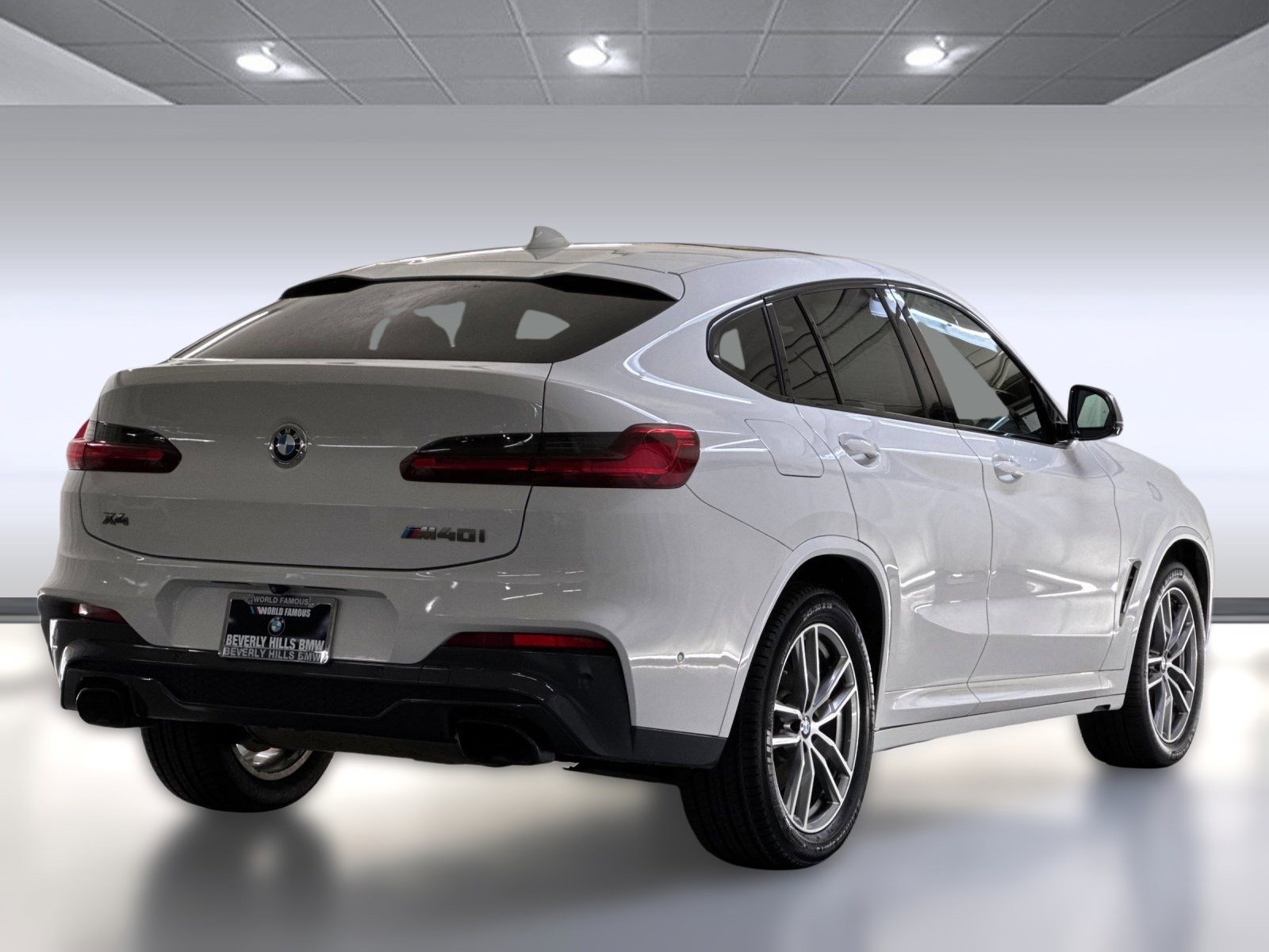 Used 2019 BMW X4 M40i w/ Executive Package image 8