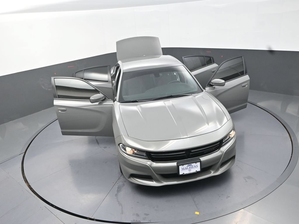 Used 2019 Dodge Charger SXT RWD image 32