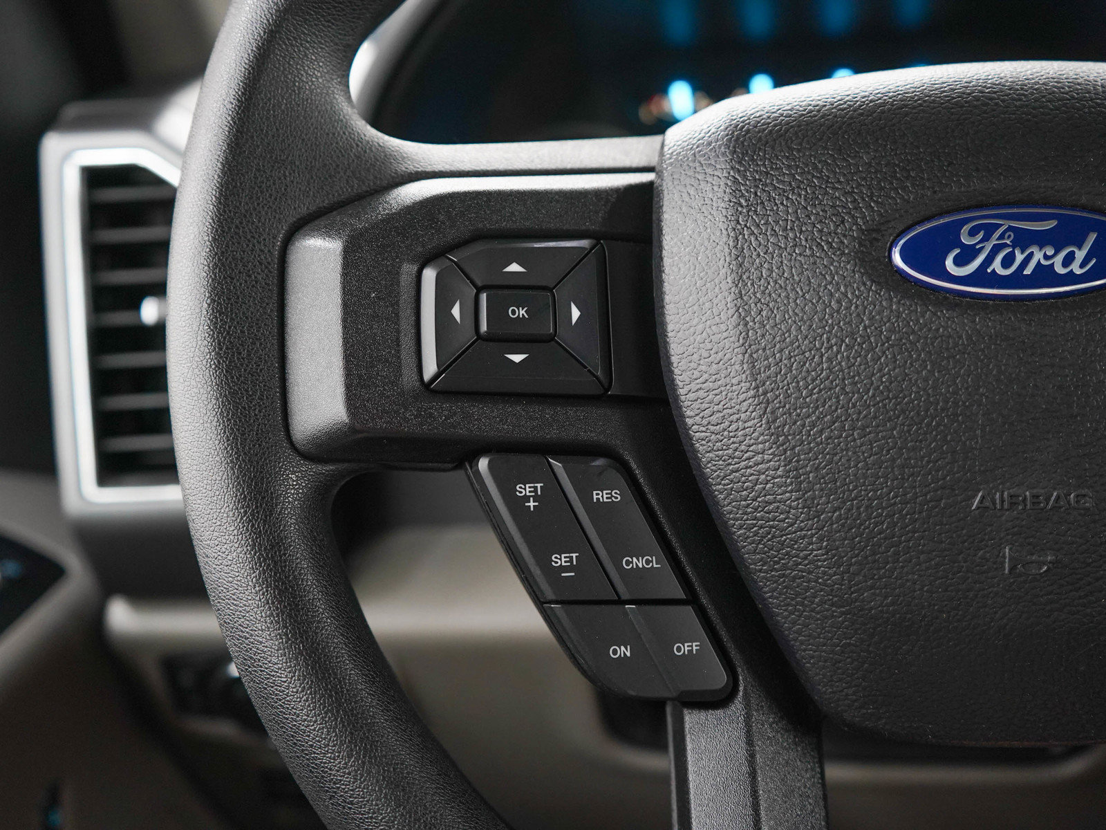 Used 2019 Ford F150 XLT AWD/4WD image 25