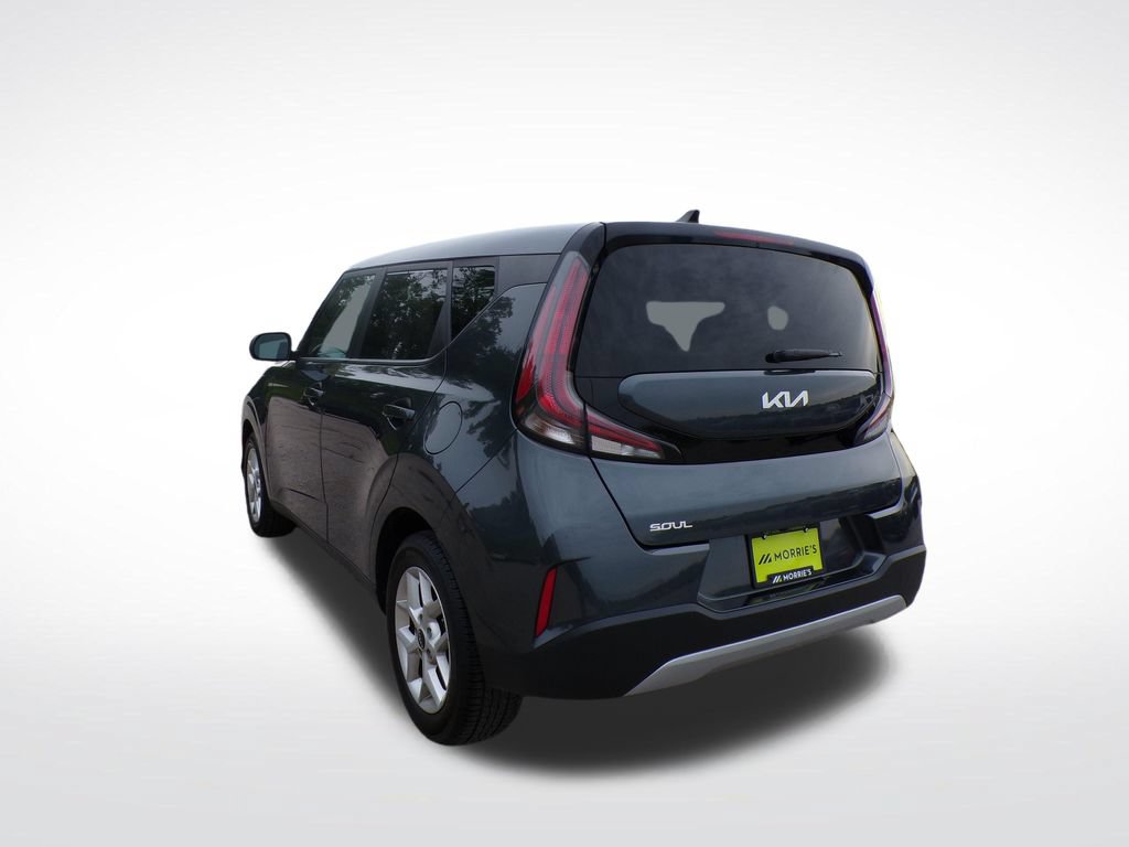 Used 2024 Kia Soul LX w/ Option Group 015 FWD image 3