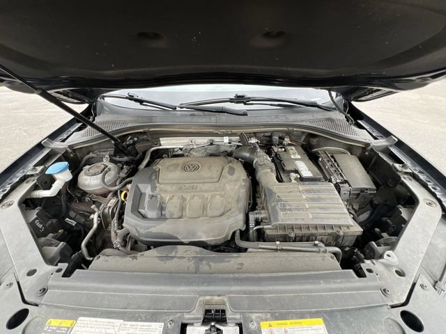Used 2021 Volkswagen Tiguan SEL AWD/4WD image 21