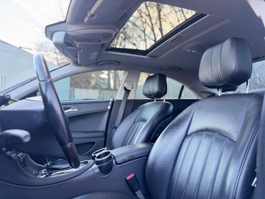 Used 2010 Mercedes-Benz CLS 550 image 18