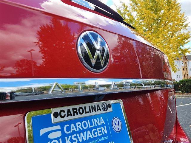 Certified 2022 Volkswagen Atlas SEL Premium image 31