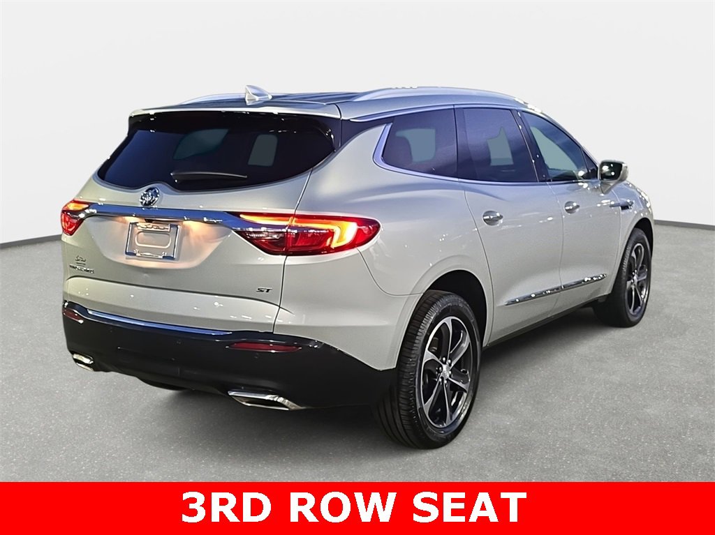 Used 2020 Buick Enclave Essence w/ Sport Touring Edition image 5