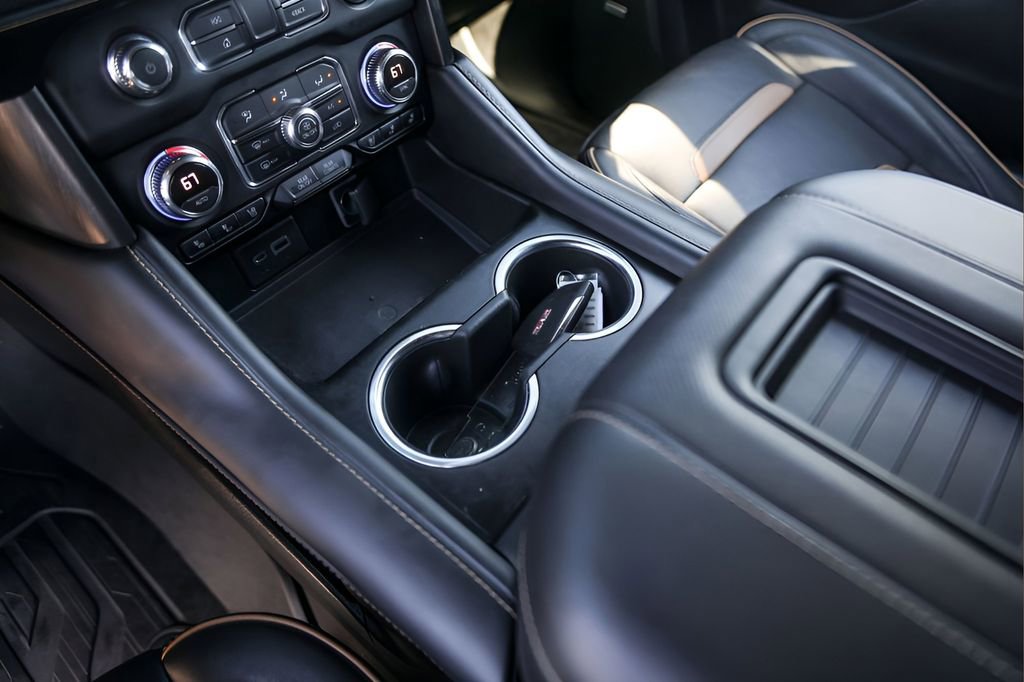 Used 2022 GMC Yukon AT4 image 21
