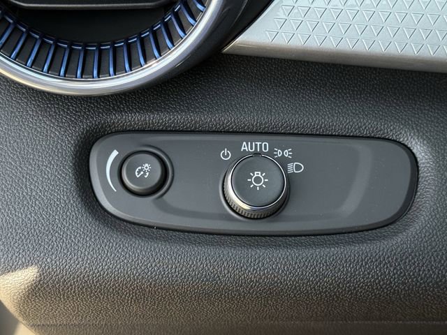 New 2026 Chevrolet Trax LT w/ Driver Confidence Package FWD image 23