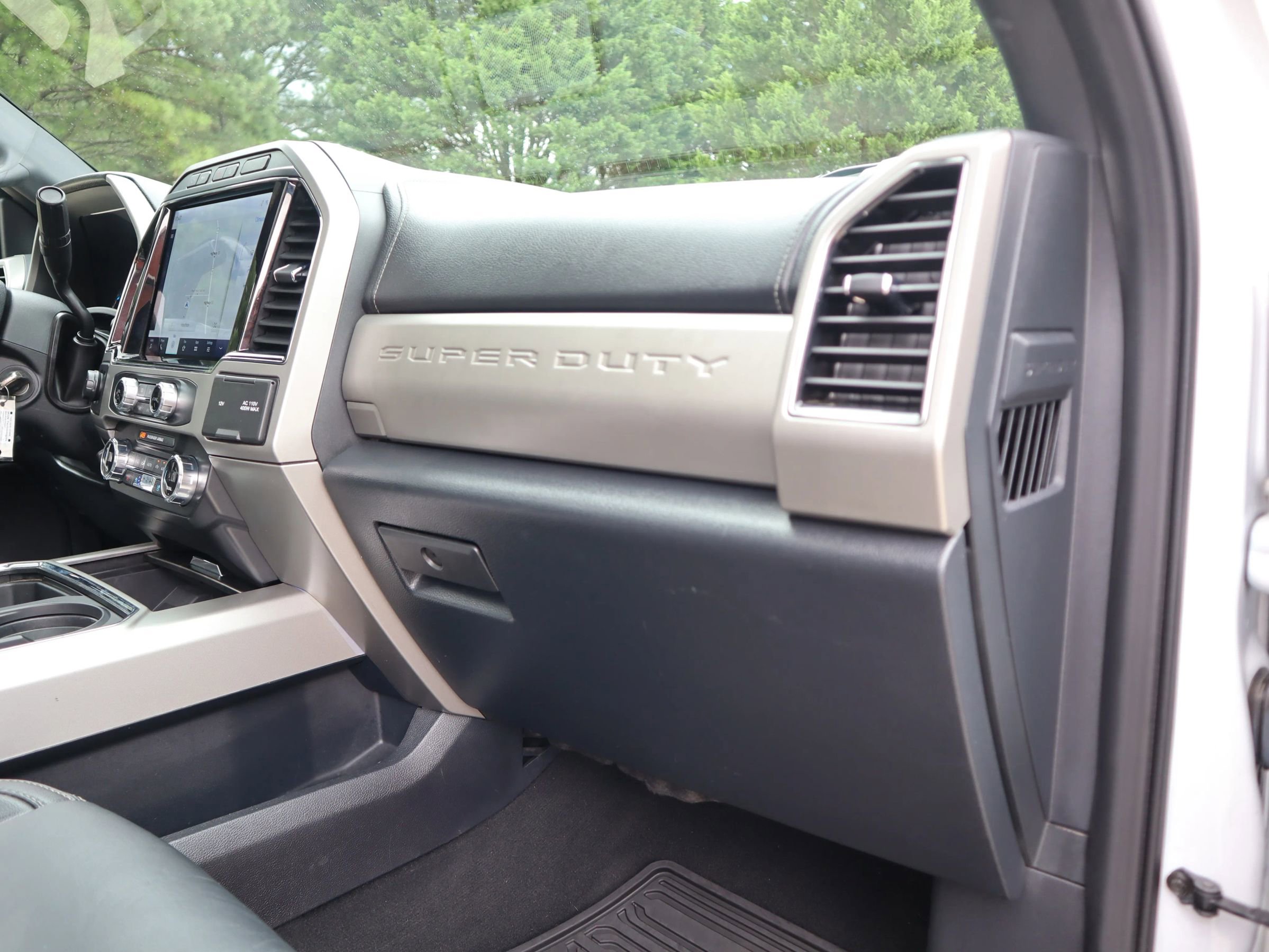 Used 2022 Ford F350 Lariat w/ Tremor Off-Road Package image 33