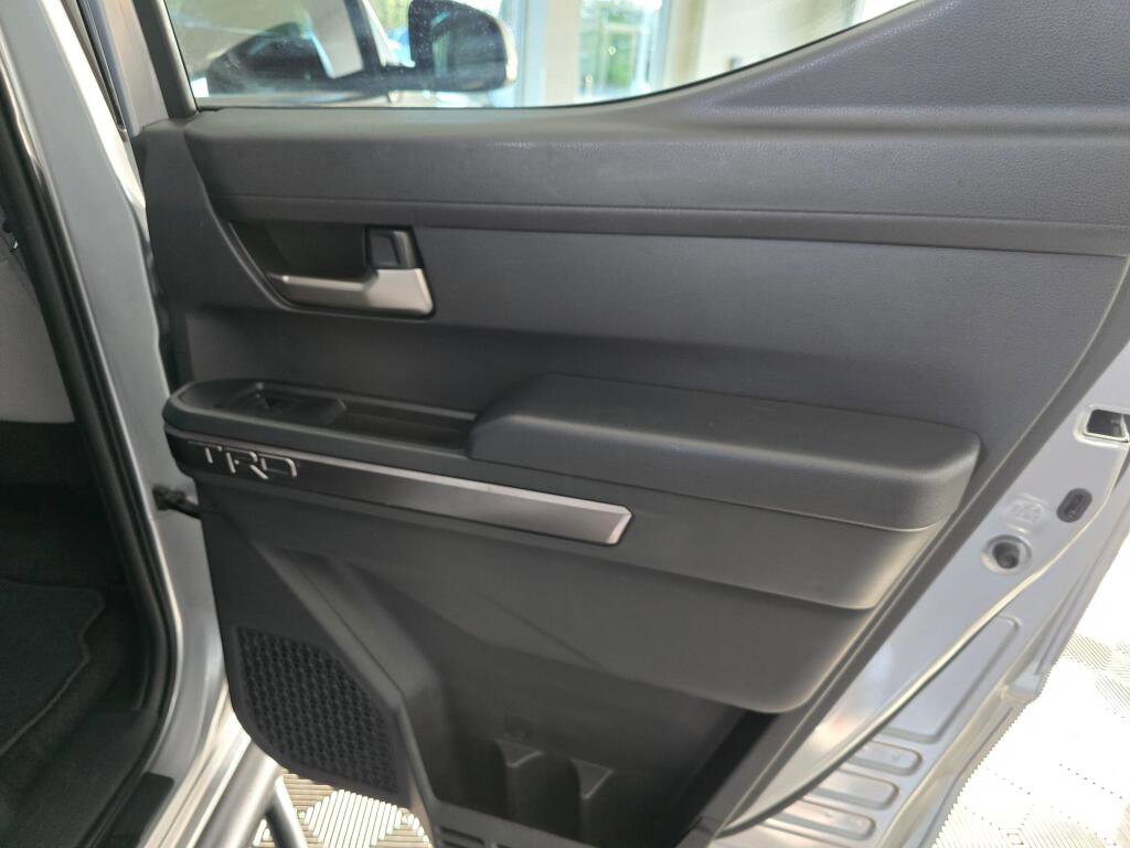 Used 2024 Toyota Tacoma TRD Off-Road image 38