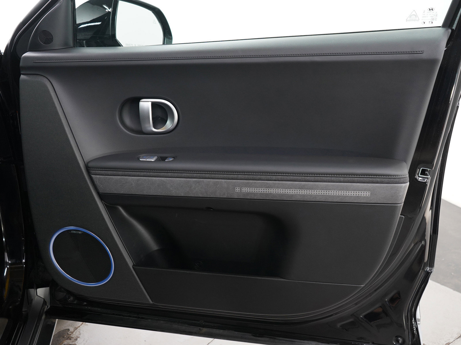 Used 2024 Hyundai Ioniq 5 Limited image 12