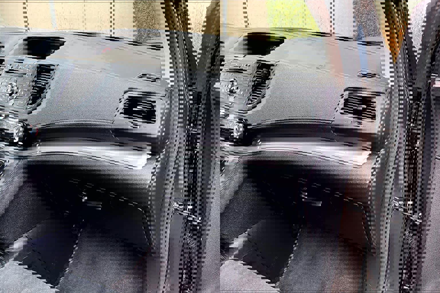 Used 2015 Honda CR-V LX image 18