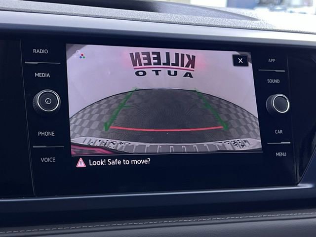 Used 2024 Volkswagen Taos SE image 17