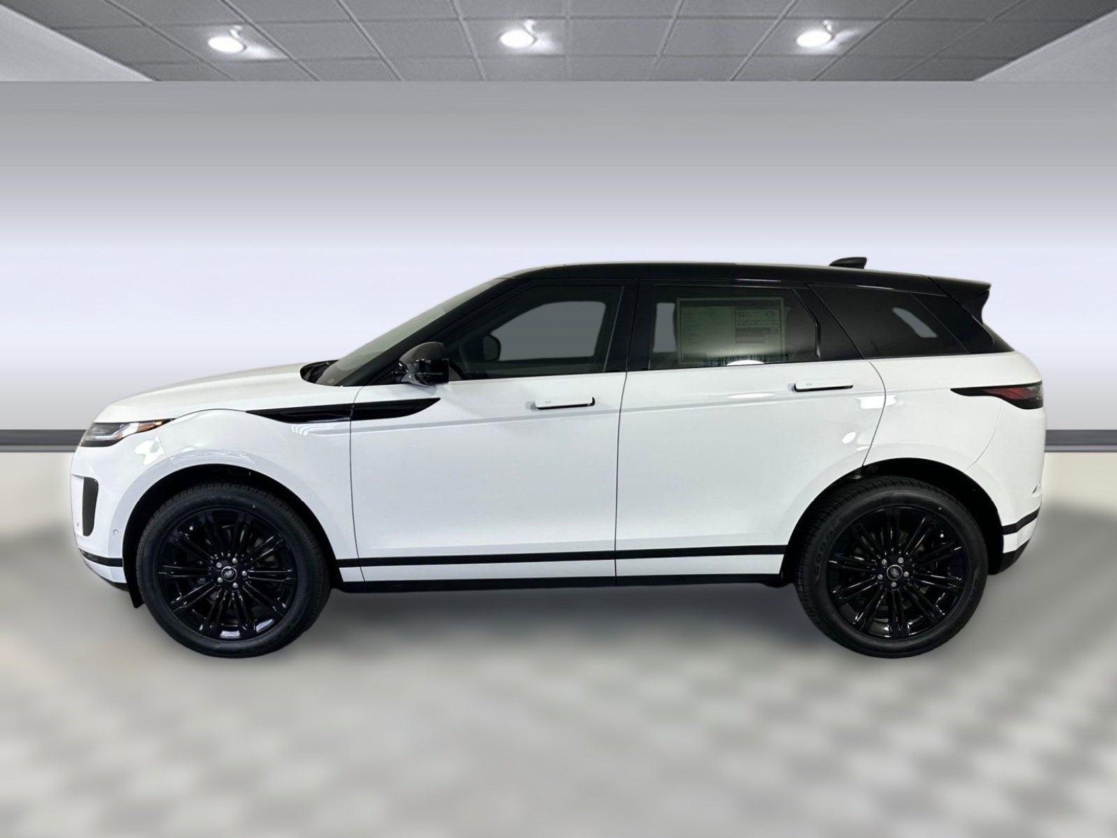 Used 2026 Land Rover Range Rover Evoque S image 2