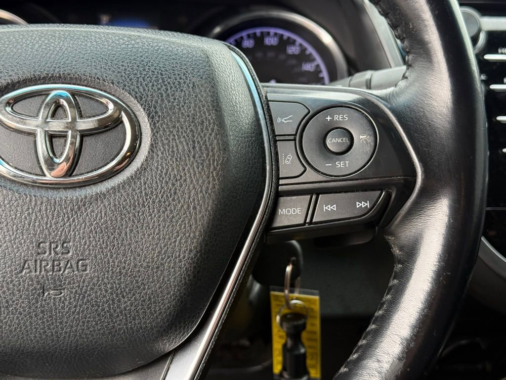 Used 2018 Toyota Camry SE image 16