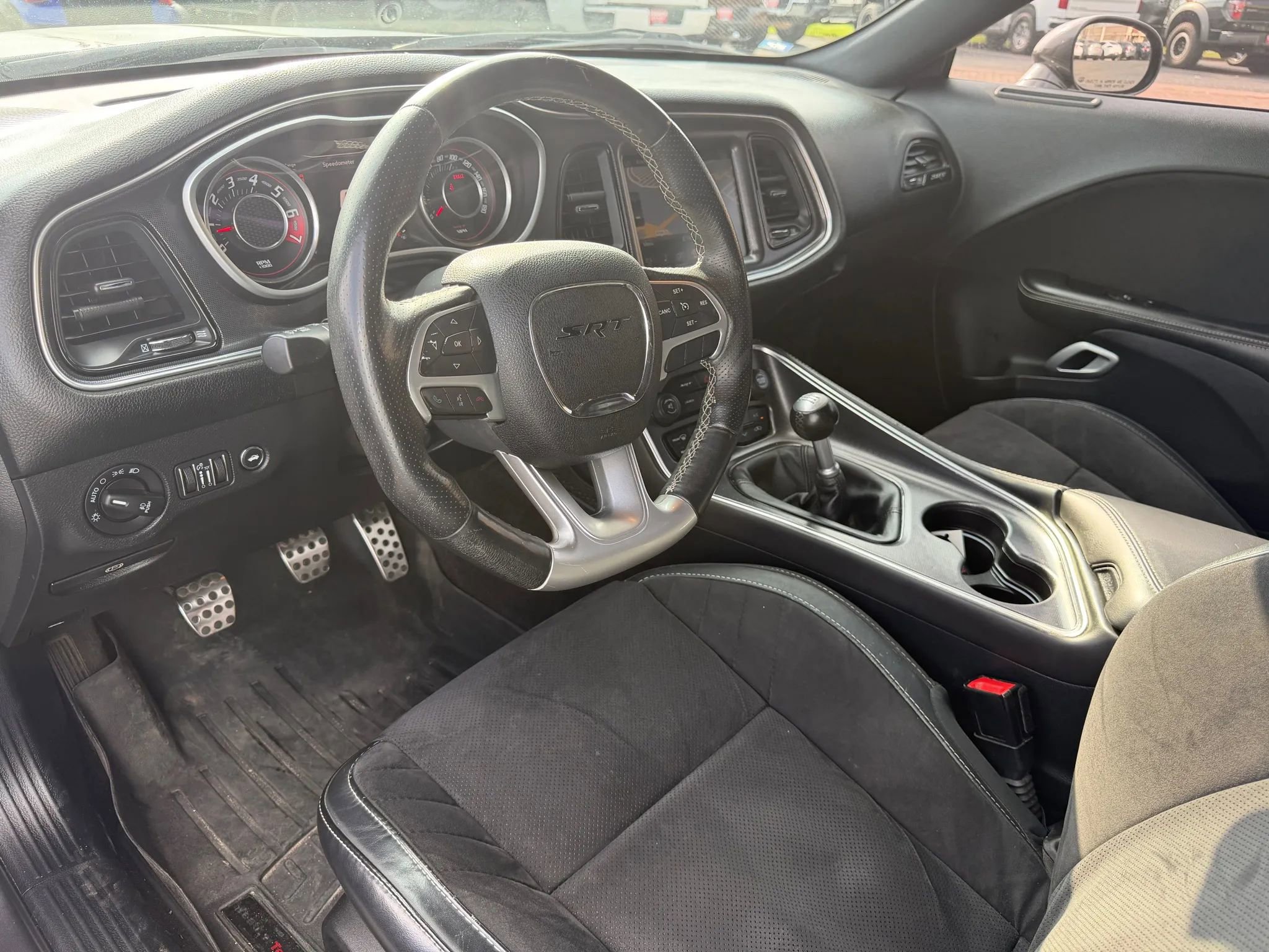 Used 2015 Dodge Challenger SRT w/ Technology Group RWD image 6