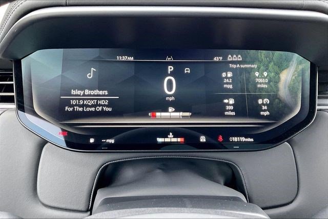 Used 2025 Land Rover Range Rover Sport SE image 24